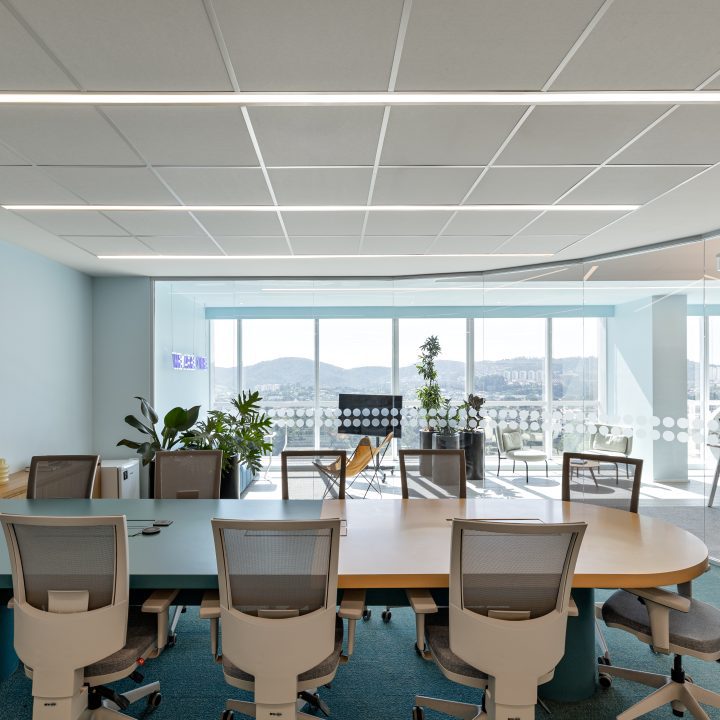 Sala de reunião da Software One feita pela Space Plan.